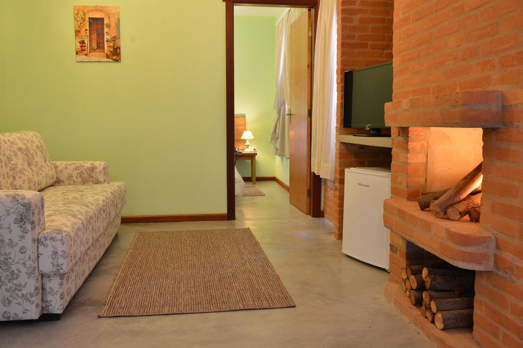 Pousada Villa Dos Leais Serra Negra  Bilik gambar