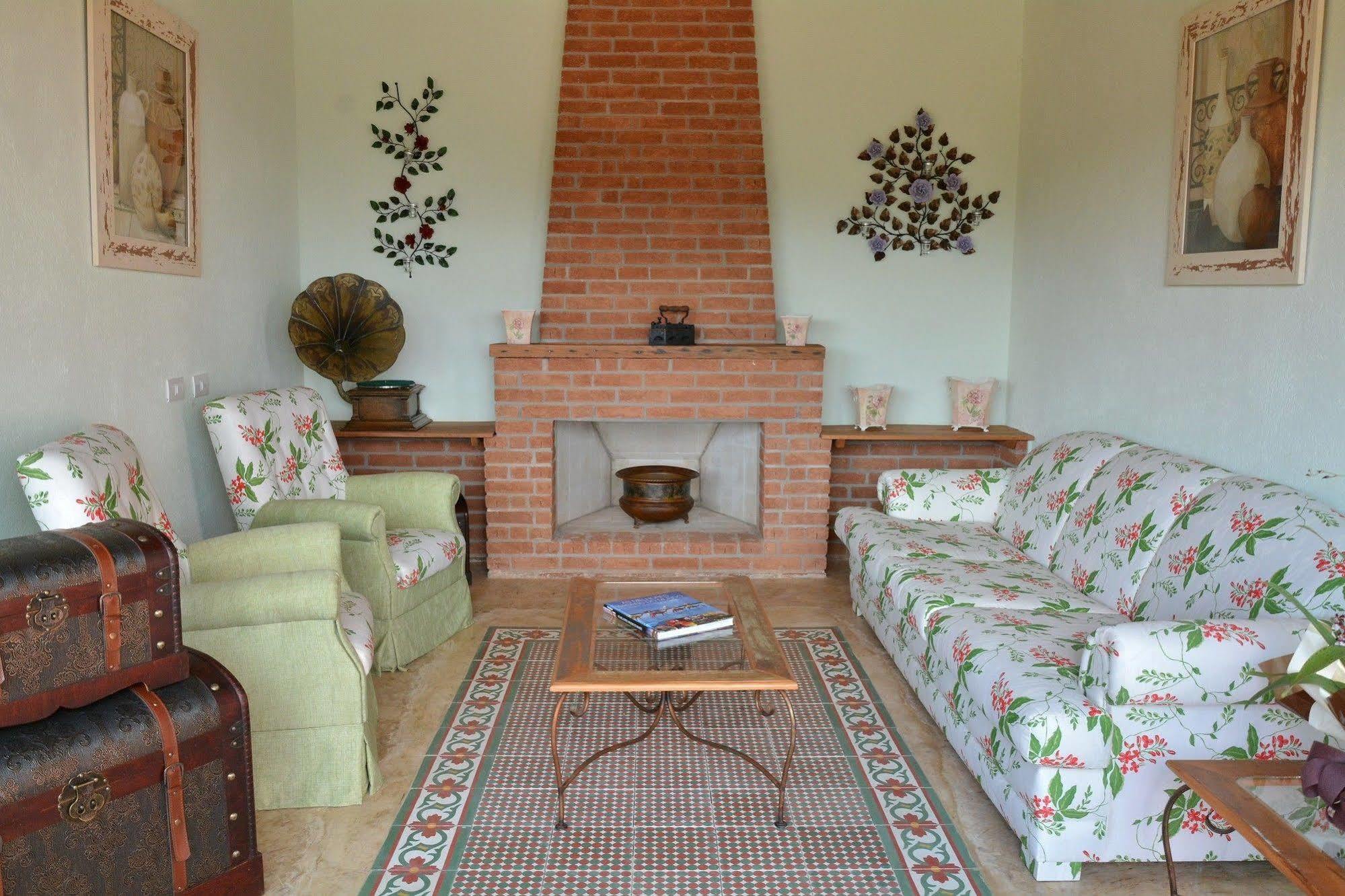 Pousada Villa Dos Leais Serra Negra  Luaran gambar