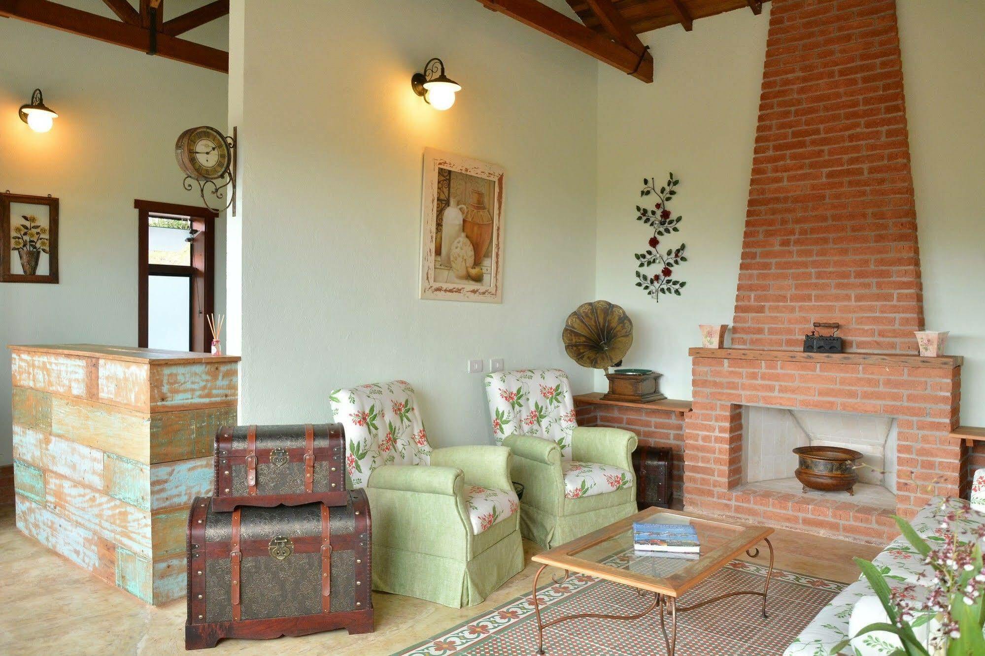 Pousada Villa Dos Leais Serra Negra  Luaran gambar